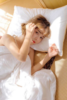 安娜华特的离奇命运手机